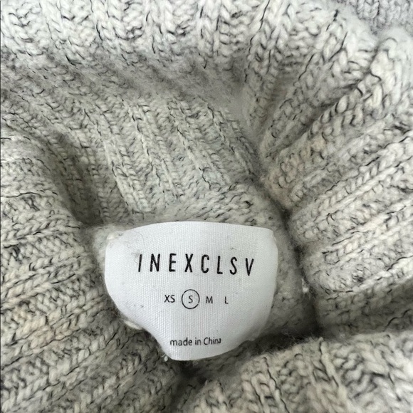 INEXCLSV Grey Striped Wool Blend Turtleneck Sweater - Picture 7 of 8